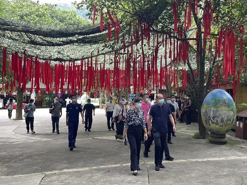 【安全環(huán)保】云南省安委會(huì)第十督查組到原始森林公園檢查指導(dǎo)-1.jpg